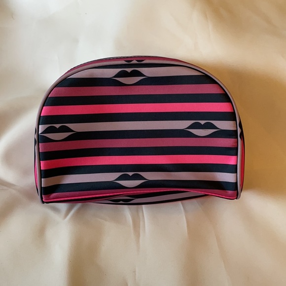 Kate Spade Cosmetics Case - Picture 2 of 3